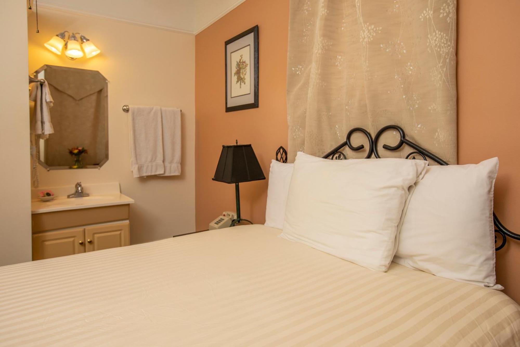Hayes Valley Inn San Francisco Room photo