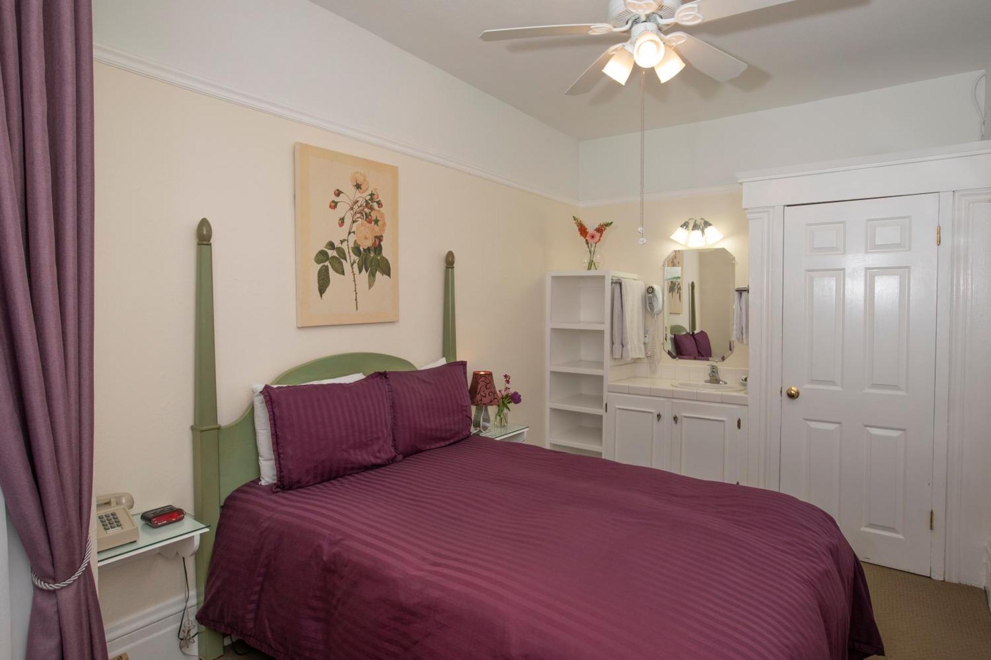 Hayes Valley Inn San Francisco Room photo